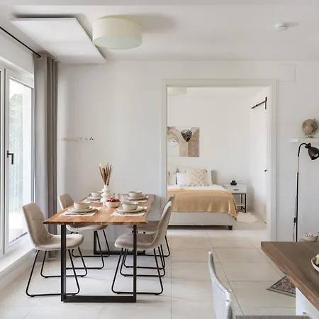 Apartman Staymoovers - Gerlitzen & Ossiachersee Panorama, Nur 700m Zur Kanzelbahn *
