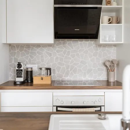 Staymoovers - Gerlitzen & Ossiachersee Panorama, Nur 700m Zur Kanzelbahn شقة أنينهايم