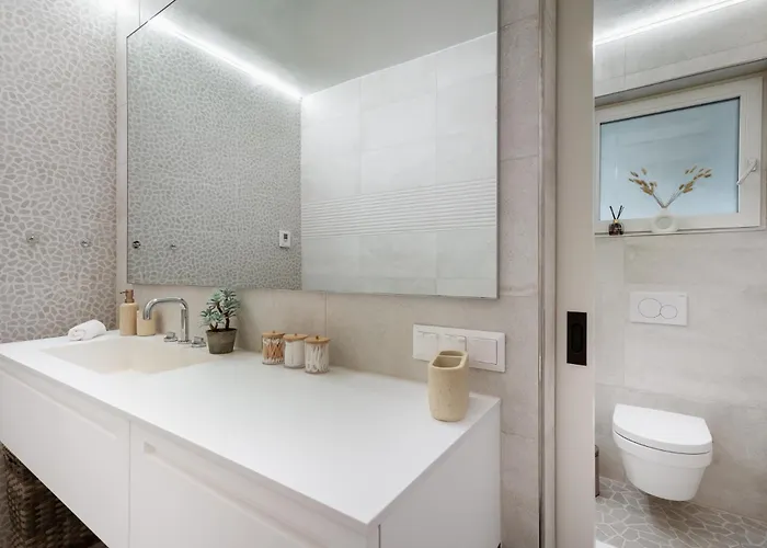 Staymoovers - Gerlitzen & Ossiachersee Panorama, Nur 700m Zur Kanzelbahn Apartman