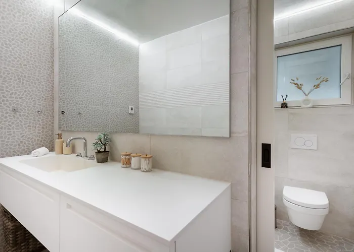 Staymoovers - Gerlitzen & Ossiachersee Panorama, Nur 700m Zur Kanzelbahn Apartman *